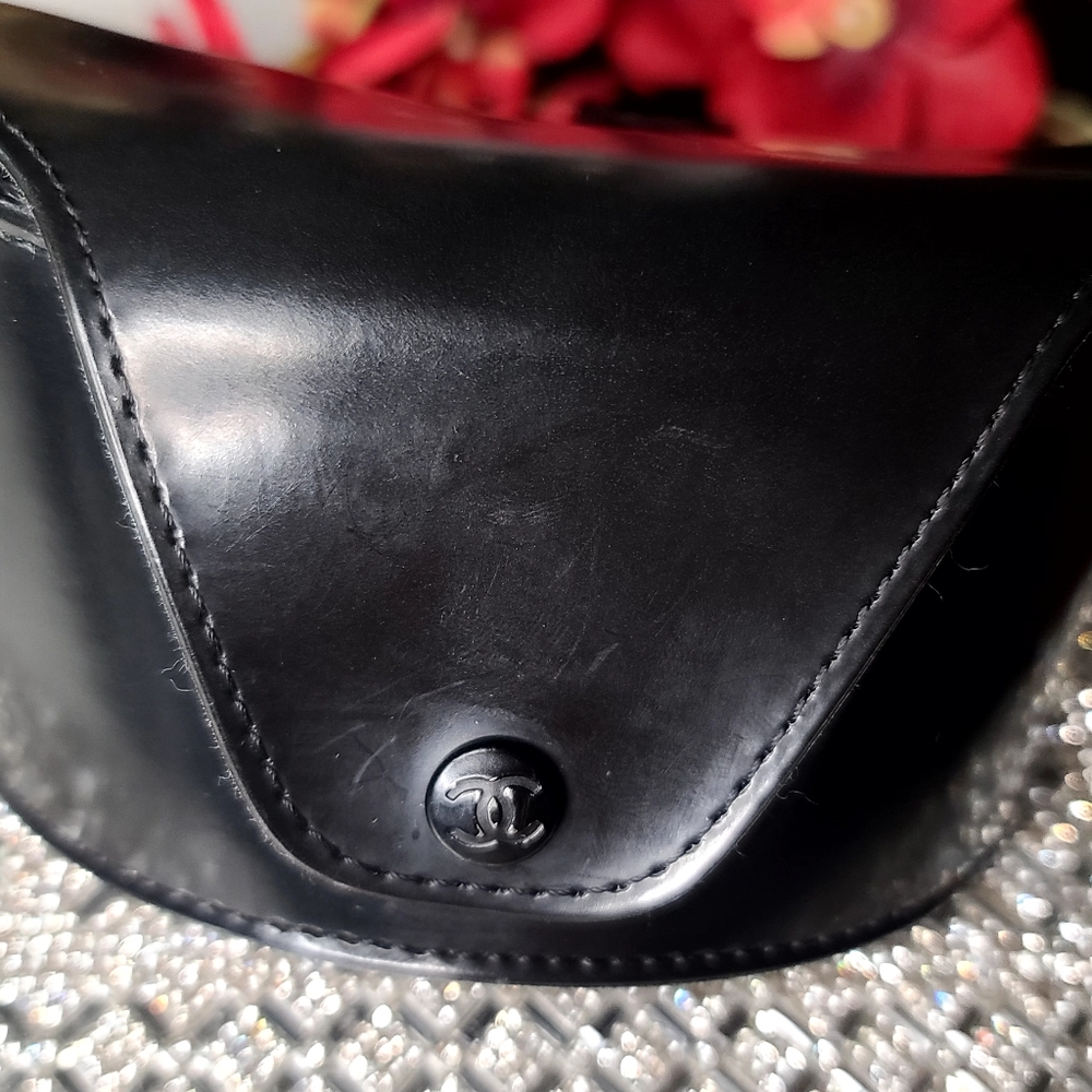 CHANEL logo oversized Ski Shield sunglasses in black w/Swarovski crystal CC embl - Picture 12 of 15